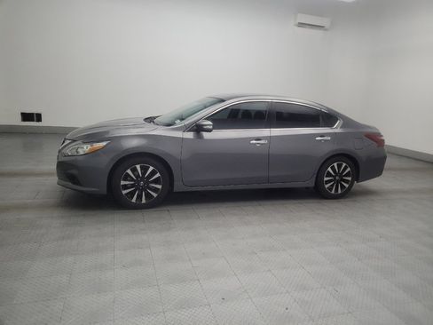 Used 2018 Nissan Altima 2.5 SL FWD image 2