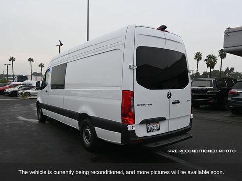 Used 2024 Mercedes-Benz Sprinter 2500 image 27