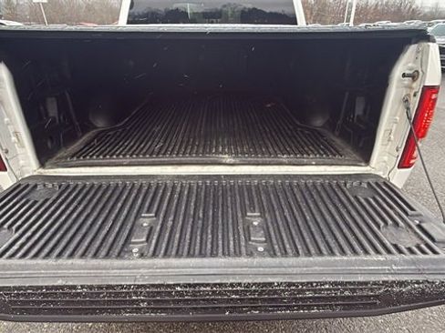 Used 2016 Ford F150 XLT image 12