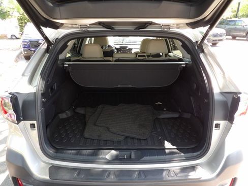 Used 2020 Subaru Outback Limited w/ Popular Package #2 AWD/4WD image 26