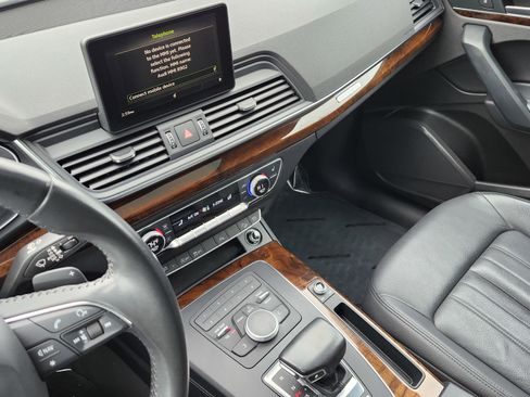 Used 2018 Audi Q5 2.0T Premium Plus w/ Premium Plus Package image 35