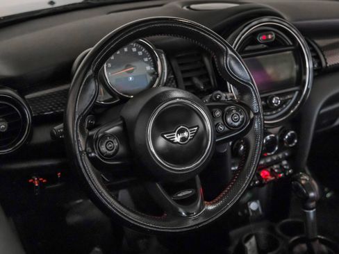 Used 2019 MINI Cooper S image 14