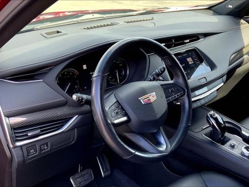Used 2022 Cadillac XT4 Sport w/ Enhanced Visibility Package image 13