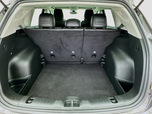 Used 2022 Jeep Compass Latitude image 17