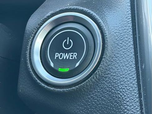 Used 2023 Chevrolet Bolt EUV LT image 13