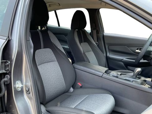 Used 2026 Nissan Sentra SV w/ SV Convenience Package FWD image 29