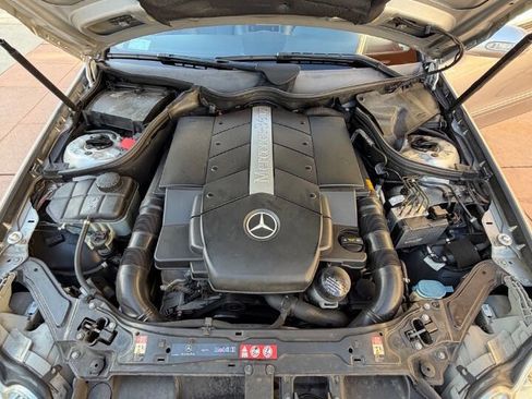 Used 2005 Mercedes-Benz CLK 500 Cabriolet w/ Lighting Pkg image 33