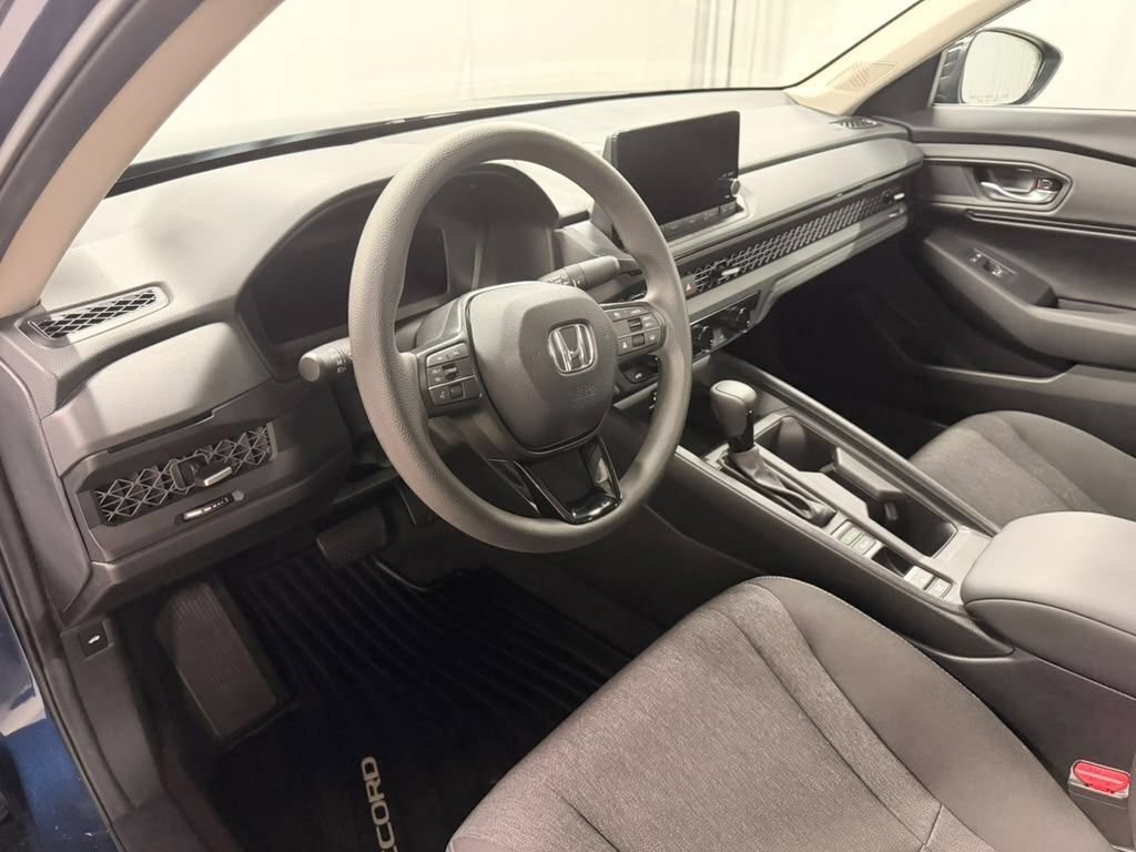 Certified 2025 Honda Accord SE image 21