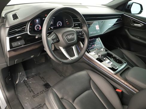 Used 2019 Audi Q8 Premium Plus w/ Premium Plus image 15