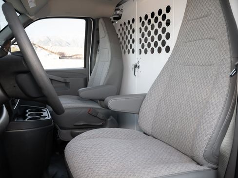 New 2025 GMC Savana 2500 Extended w/ Driver Convenience Package image 24