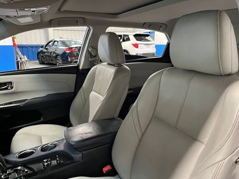 Used 2014 Toyota Avalon XLE Touring FWD image 23