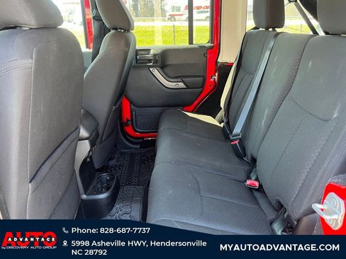 Used 2018 Jeep Wrangler Unlimited Sport S image 19