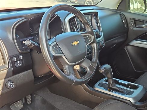 Used 2021 Chevrolet Colorado LT w/ Safety Package image 14