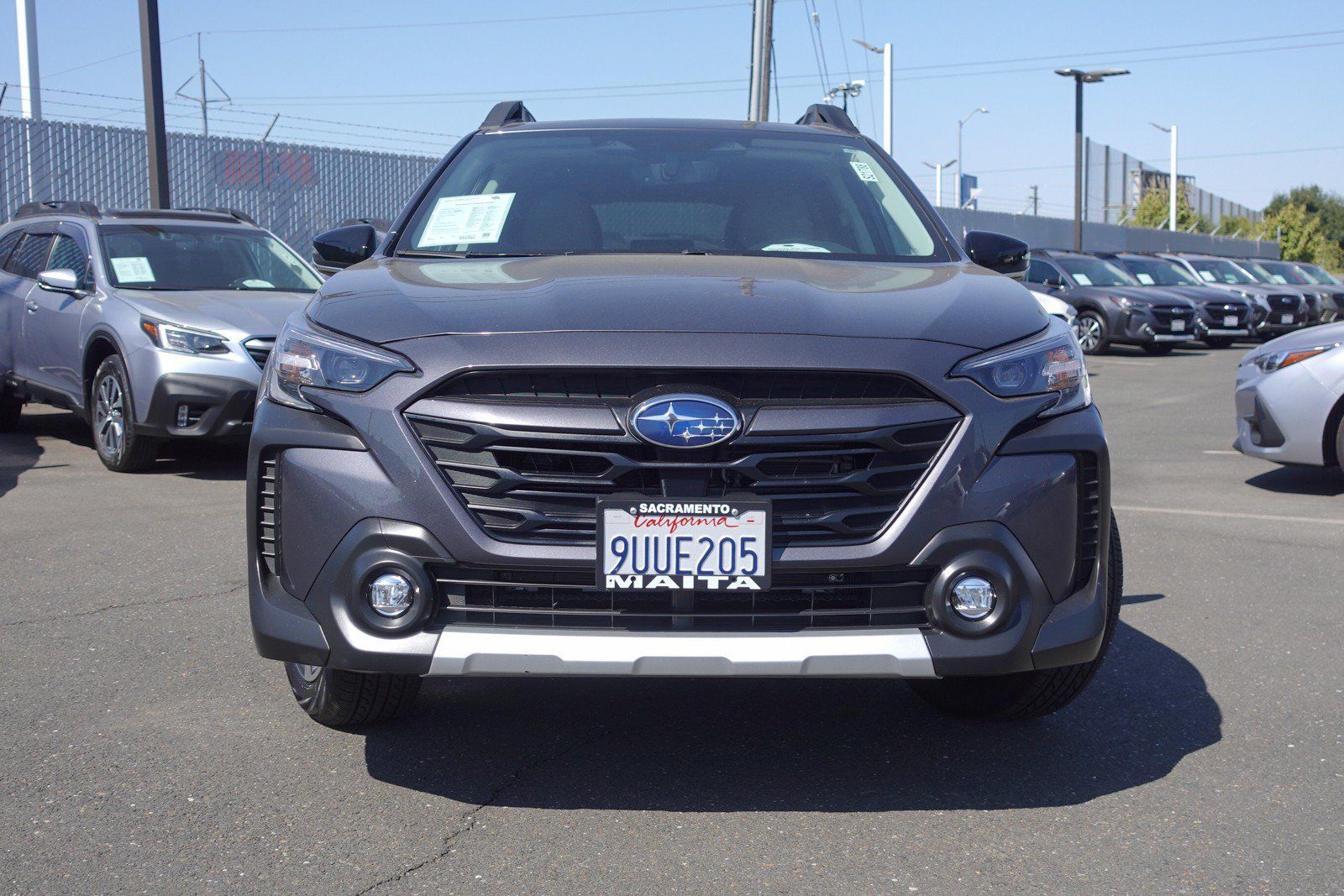Certified 2025 Subaru Outback Limited AWD/4WD image 3