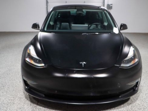 Used 2022 Tesla Model 3 Performance image 4