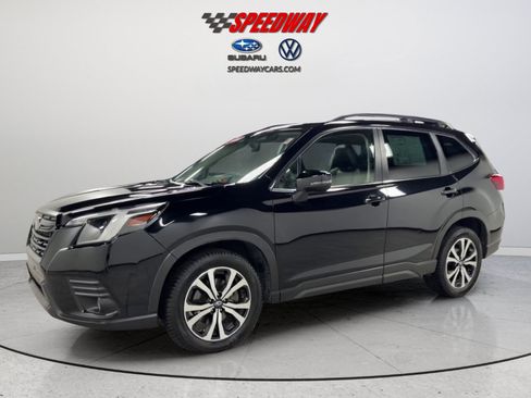 Certified 2022 Subaru Forester Limited AWD/4WD image 11