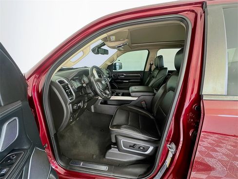 Used 2019 RAM 1500 Laramie image 21