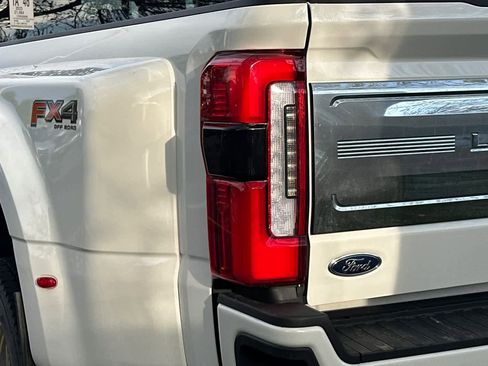 Certified 2023 Ford F450 Limited image 10