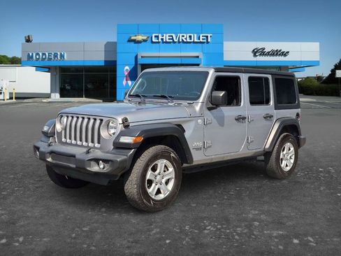 Used 2019 Jeep Wrangler Unlimited Sport S AWD/4WD image 1