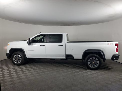 New 2026 Chevrolet Silverado 2500 Custom w/ Custom Value Package AWD/4WD image 7