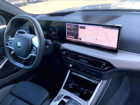 Certified 2025 BMW 330i Sedan image 31