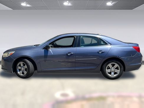 Used 2014 Chevrolet Malibu LS w/ Protection Package FWD image 2