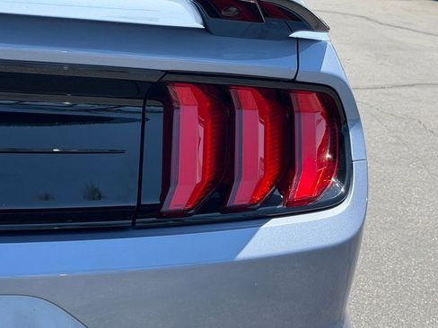 Used 2022 Ford Mustang Shelby GT500 w/ Technology Package RWD image 15