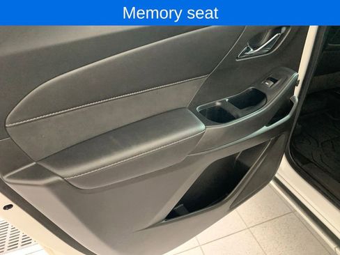 Used 2021 Chevrolet Traverse High Country w/ LPO, Floor Liner Package AWD/4WD image 12