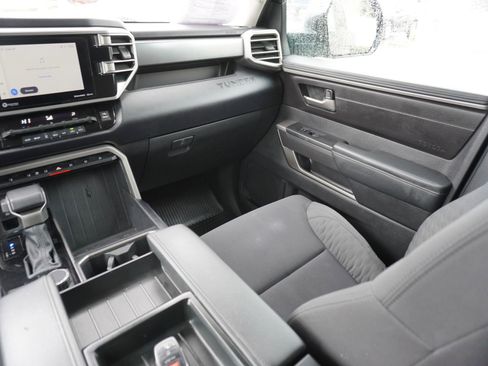 Used 2023 Toyota Tundra SR5 w/ SR5 Convenience Package AWD/4WD image 17