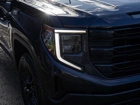 Used 2026 GMC Sierra 1500 Elevation image 33