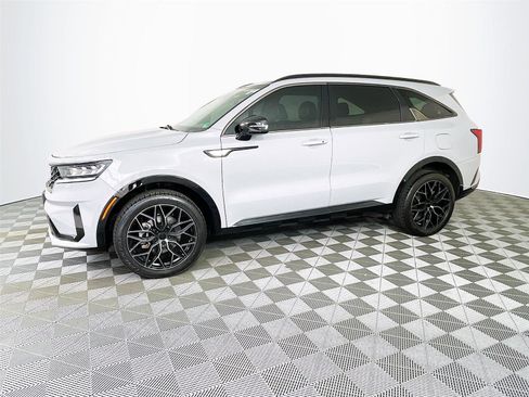Used 2022 Kia Sorento SX AWD/4WD image 4