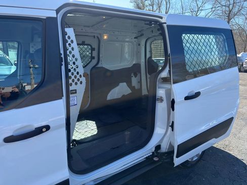 Used 2021 Ford Transit Connect XL image 16