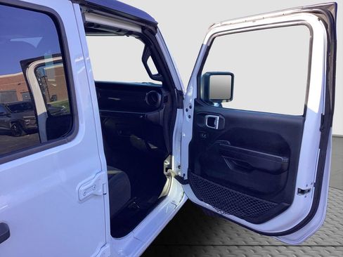 Used 2020 Jeep Wrangler Unlimited Sport image 39