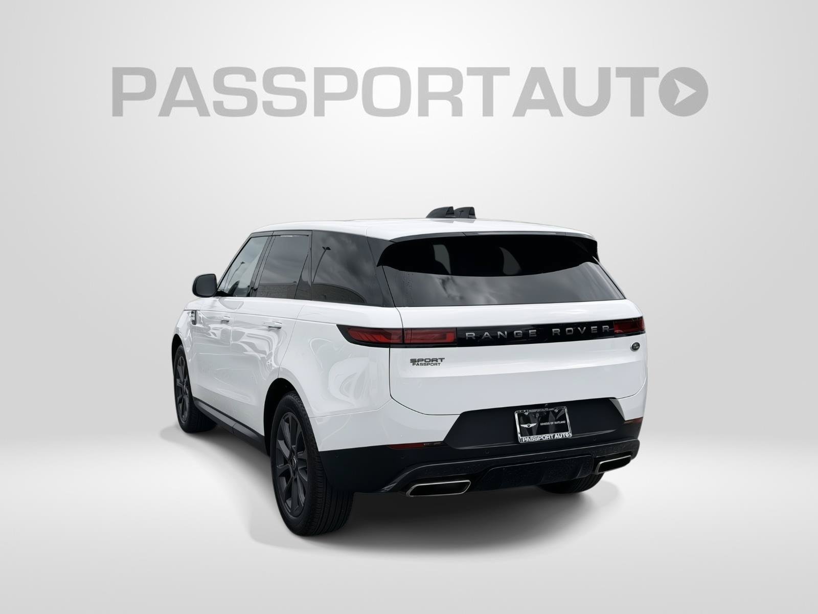Used 2023 Land Rover Range Rover Sport SE AWD/4WD image 4