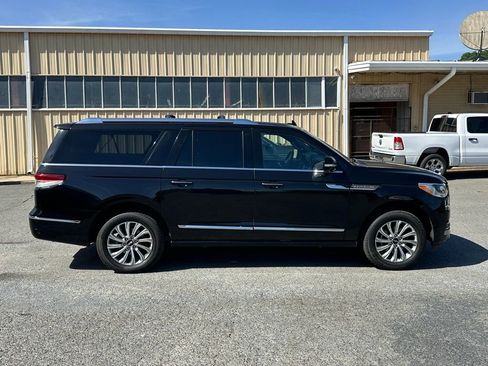 Used 2024 Lincoln Navigator L 4WD image 10