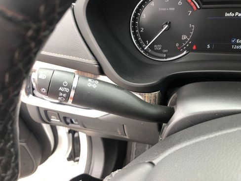 Used 2023 Cadillac XT4 Premium Luxury AWD/4WD image 22