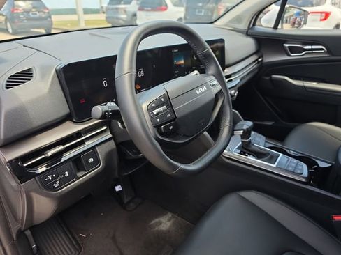 Used 2026 Kia Sportage EX FWD image 14