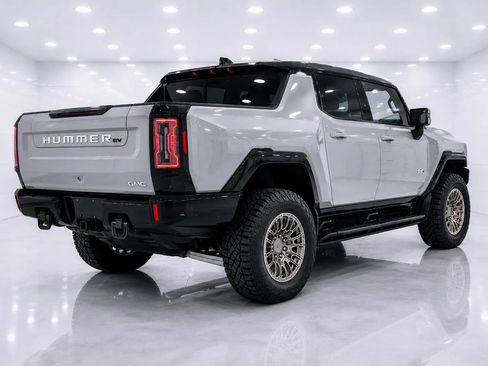 Used 2025 GMC Hummer EV 3X w/ Extreme Off-Road Package AWD/4WD image 5