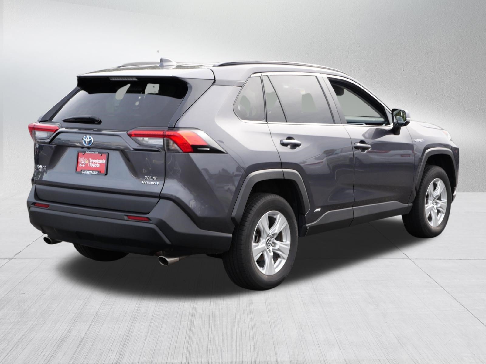 Used 2020 Toyota RAV4 XLE w/ Convenience Package AWD/4WD image 7