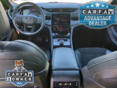 Used 2023 Jeep Grand Cherokee L Laredo image 18