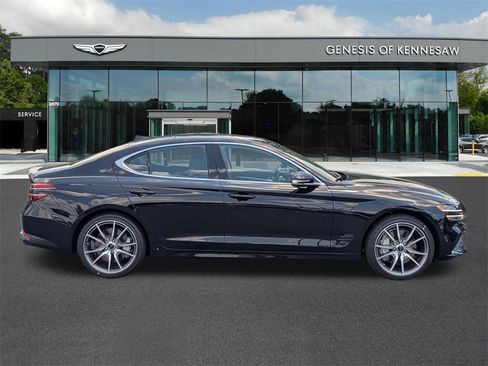 Used 2026 Genesis G70 2.5T Prestige image 8