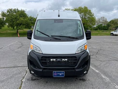 Used 2026 RAM ProMaster 2500 w/ Convenience Group FWD image 3