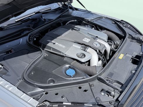 Used 2016 Mercedes-Benz S 63 AMG 4MATIC Sedan image 22