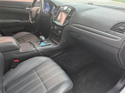 Used 2014 Chrysler 300 S image 14