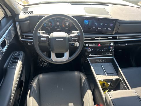 Used 2025 Hyundai Santa Fe SEL image 23