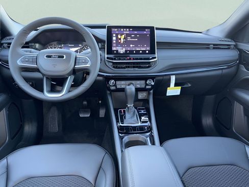 New 2026 Jeep Compass Latitude AWD/4WD image 30