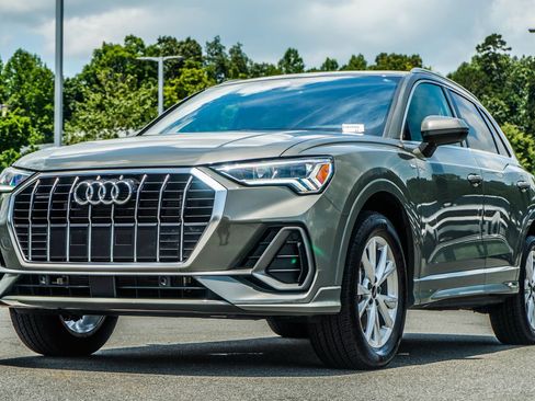 Used 2025 Audi Q3 2.0T Premium AWD/4WD image 8
