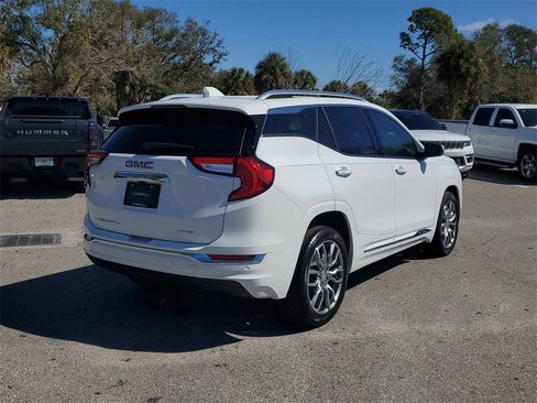 Certified 2022 GMC Terrain Denali image 4