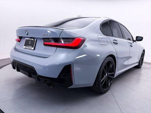 Used 2023 BMW 330i Sedan w/ M Sport Package RWD image 16
