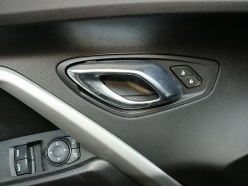 Used 2020 Chevrolet Camaro LT image 14